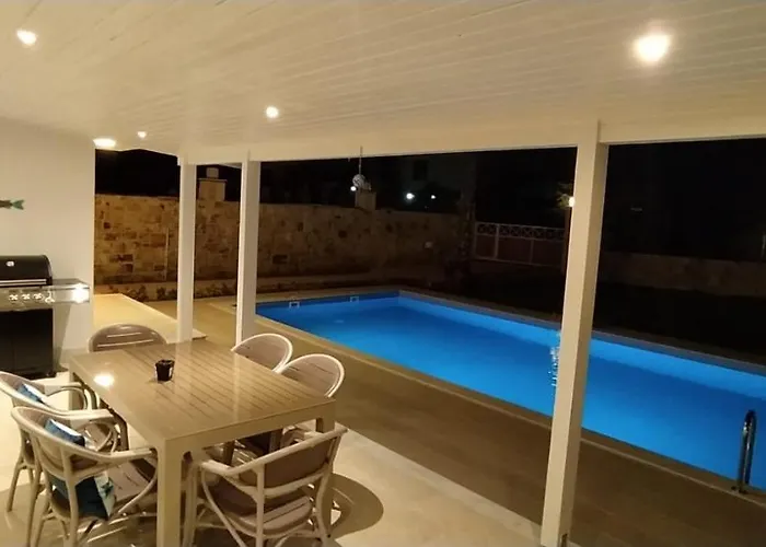 Vila Heated Pool Fantastic House Toscana Feeling By
